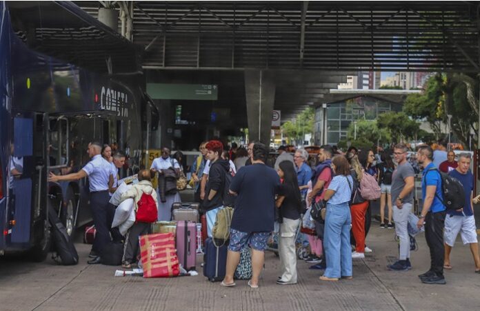 Rodoviária de Curitiba ônibus